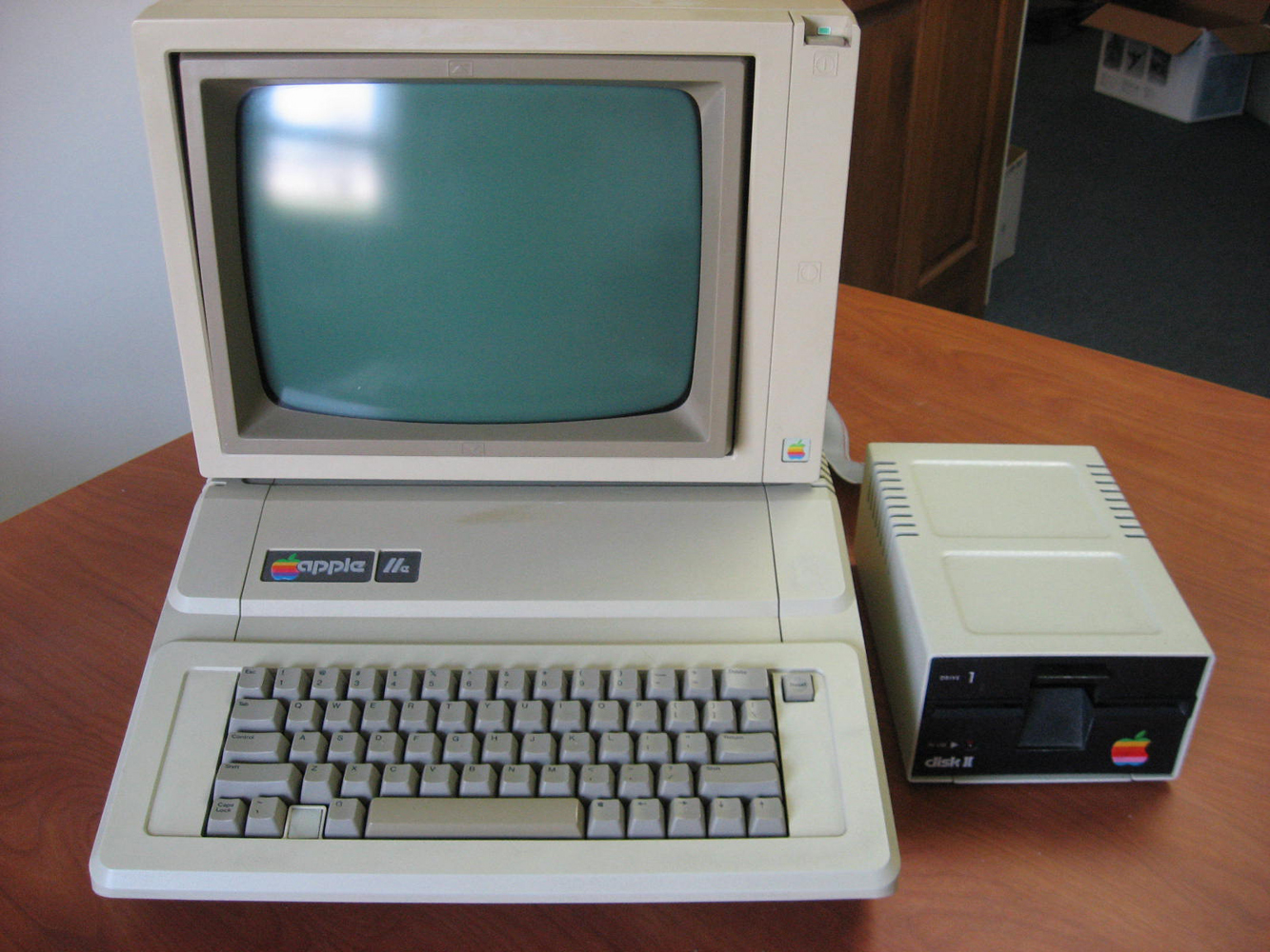 Apple 2 E